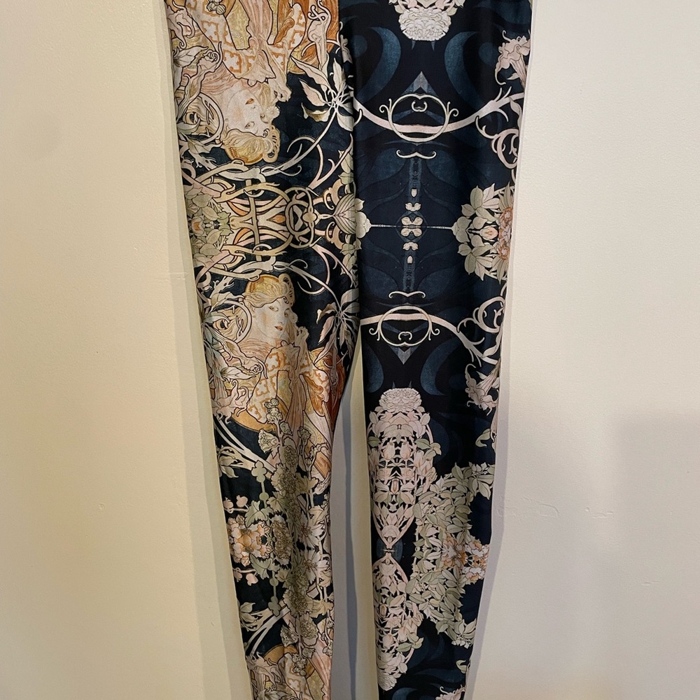 Blackmilk Ornate Black and Cream Leggings